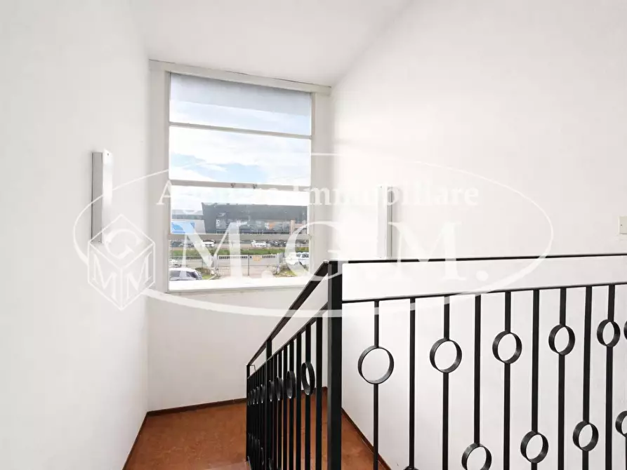 Immagine 23 di Attività artigianale in affitto  a Bientina