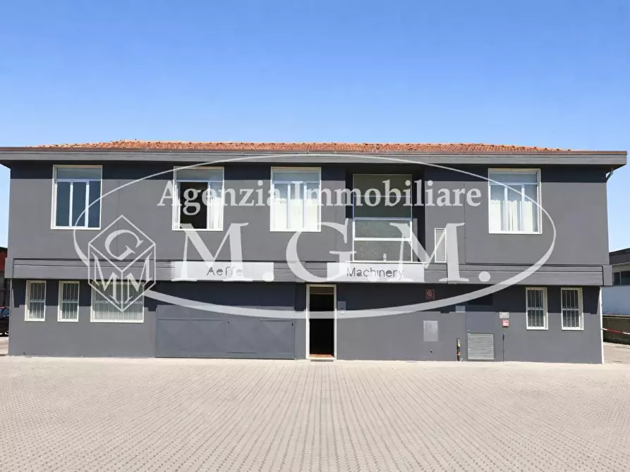 Immagine 6 di Attività artigianale in affitto  a Bientina