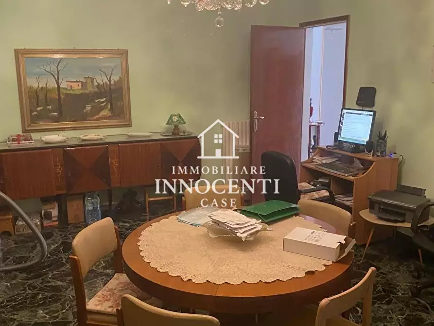 Immagine 15 di Appartamento in vendita  a Massa