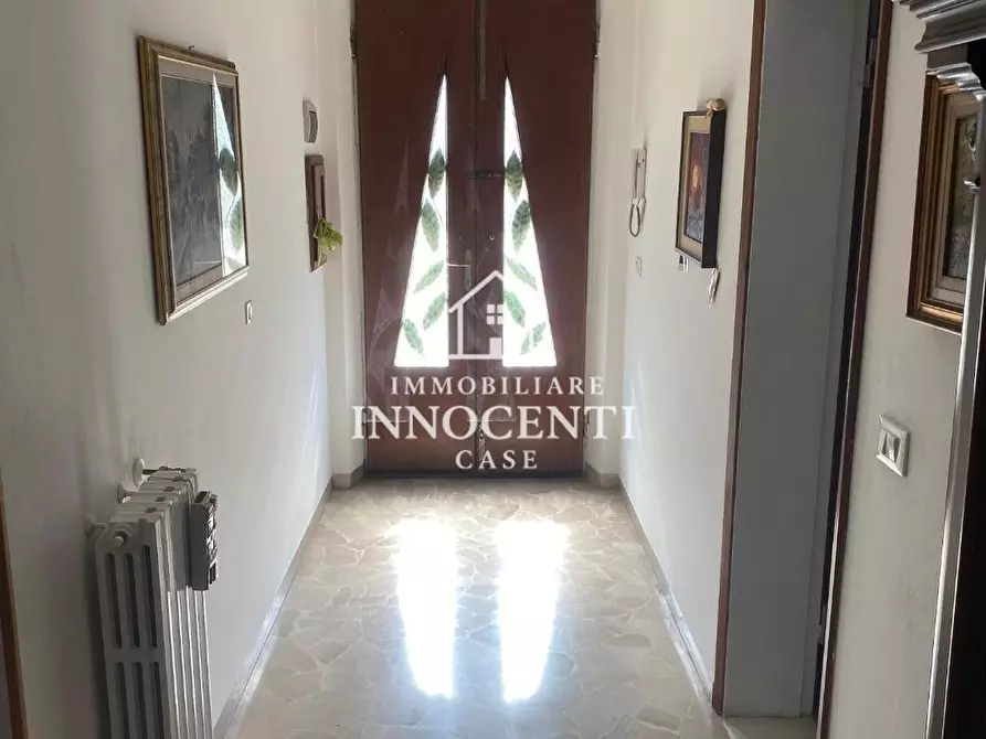 Immagine 14 di Appartamento in vendita  a Massa