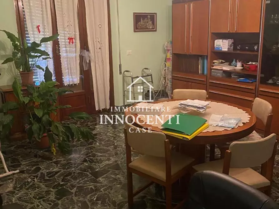 Immagine 17 di Appartamento in vendita  a Massa