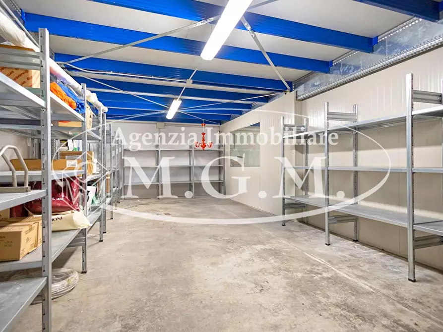 Immagine 13 di Attività artigianale in vendita  a Vicopisano