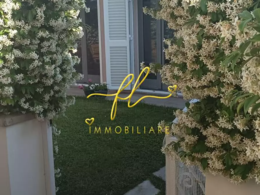 Immagine 12 di Terratetto in vendita  a Livorno