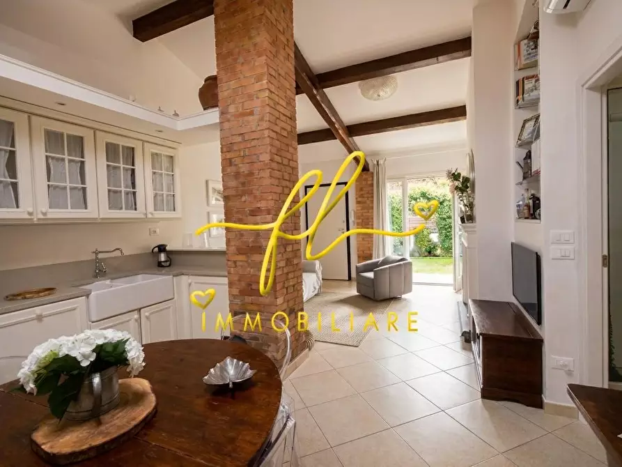 Immagine 2 di Terratetto in vendita  a Livorno