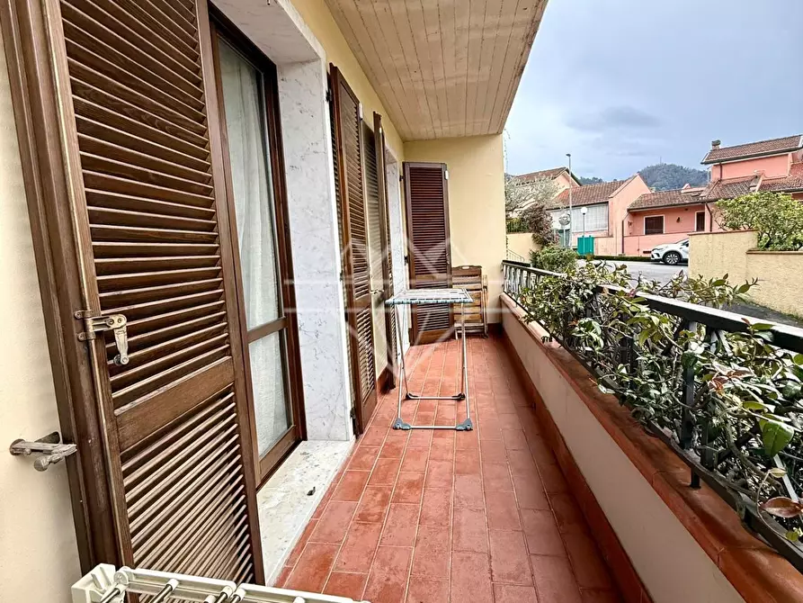 Immagine 18 di Villetta a schiera in vendita  a Carrara