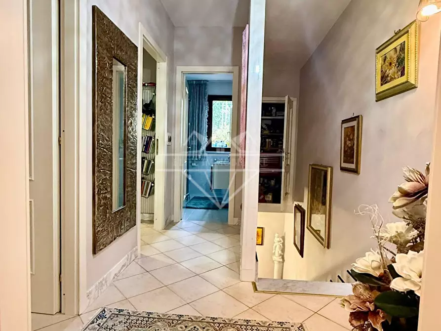 Immagine 14 di Villetta a schiera in vendita  a Carrara