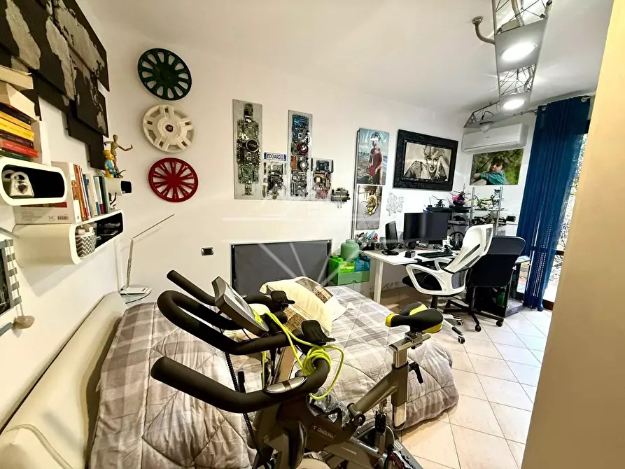 Immagine 19 di Villetta a schiera in vendita  a Carrara