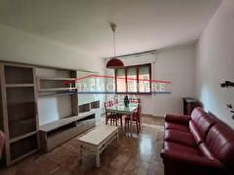 Immagine 2 di Appartamento in vendita  a Massa