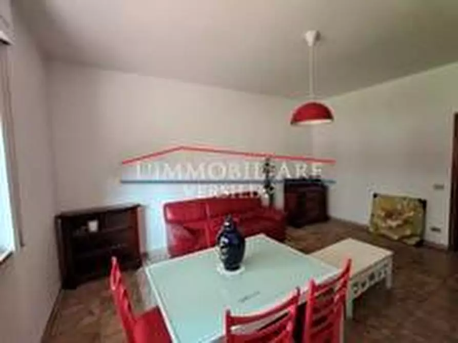 Immagine 5 di Appartamento in vendita  a Massa