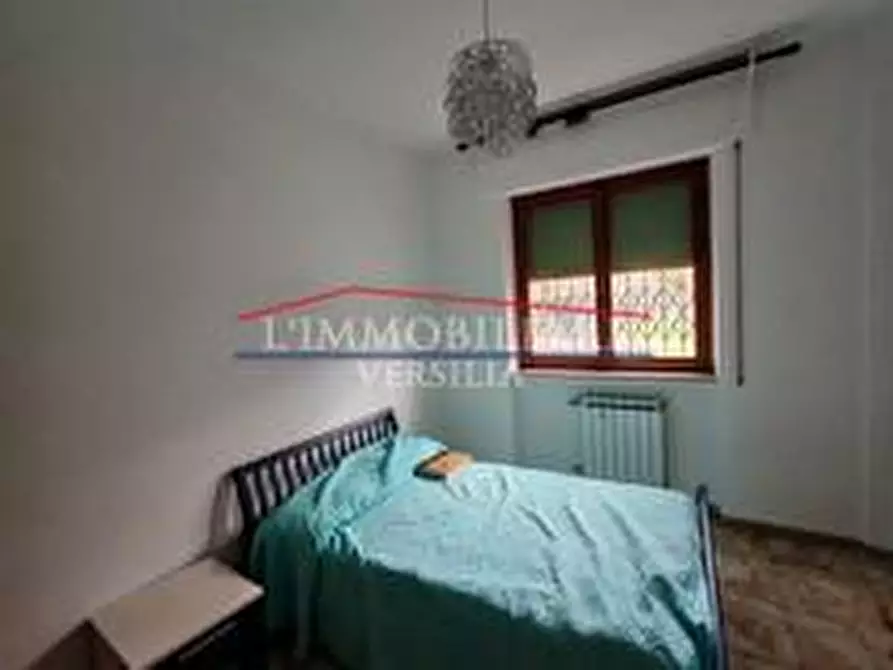 Immagine 13 di Appartamento in vendita  a Massa