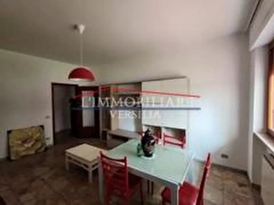 Immagine 3 di Appartamento in vendita  a Massa