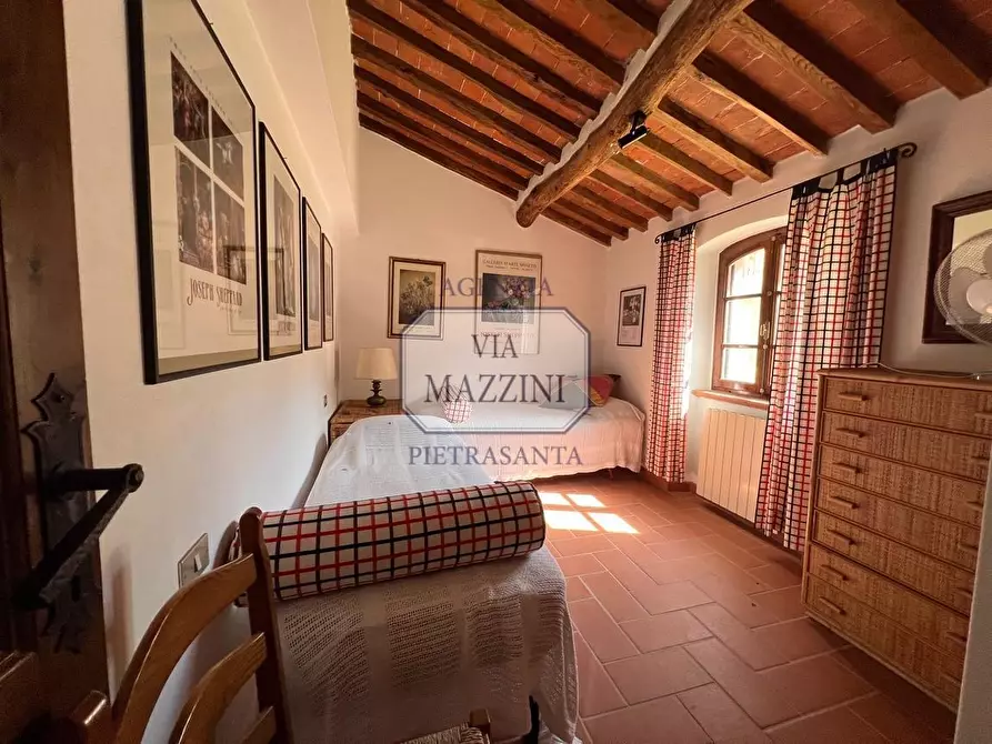 Immagine 50 di Rustico / casale in vendita  a Pietrasanta