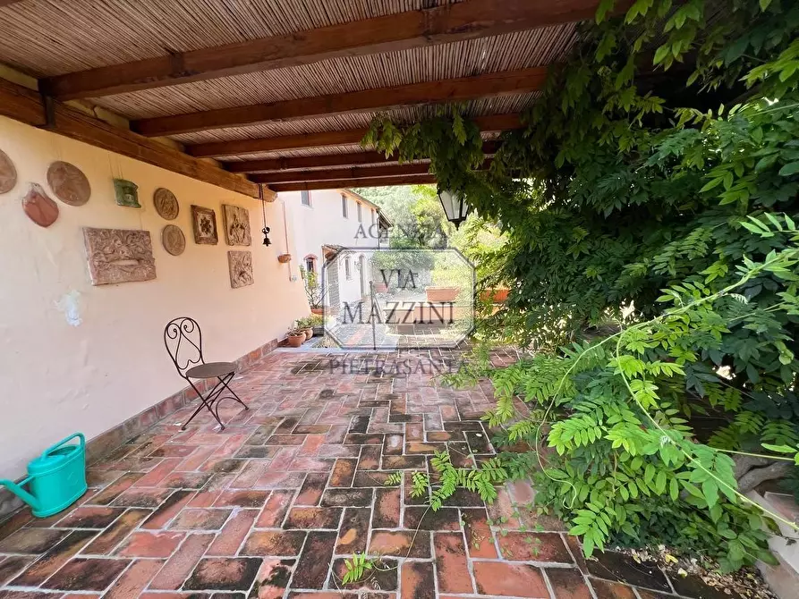 Immagine 25 di Rustico / casale in vendita  a Pietrasanta