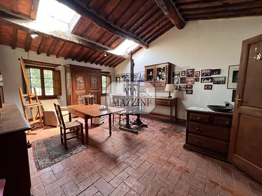 Immagine 17 di Rustico / casale in vendita  a Pietrasanta