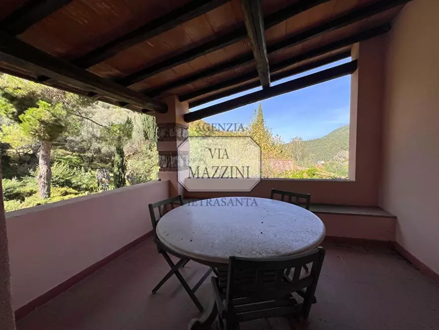 Immagine 47 di Rustico / casale in vendita  a Pietrasanta