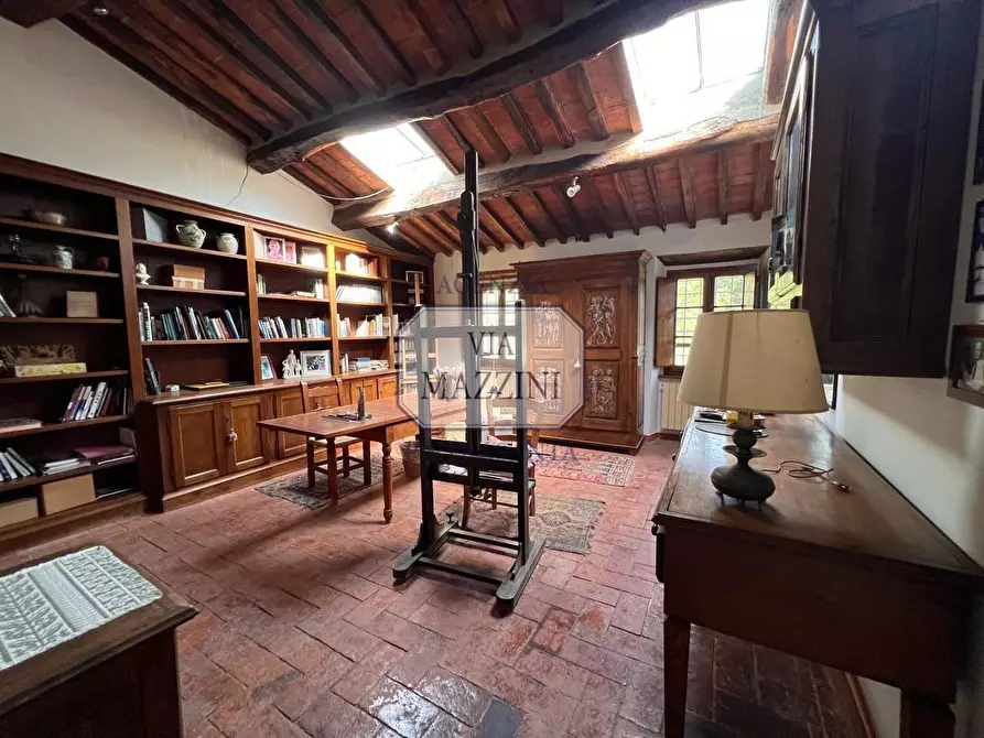 Immagine 18 di Rustico / casale in vendita  a Pietrasanta
