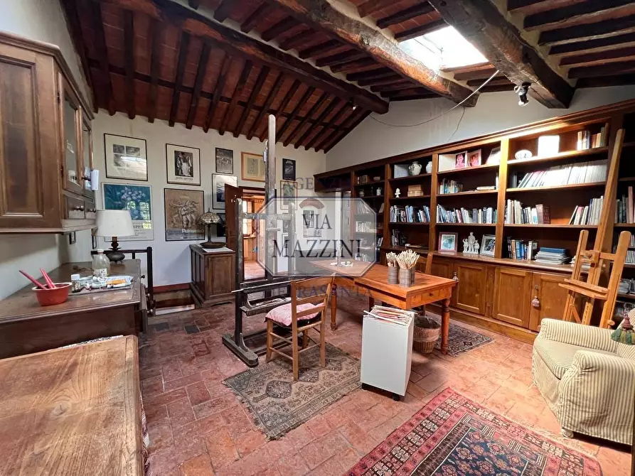 Immagine 21 di Rustico / casale in vendita  a Pietrasanta