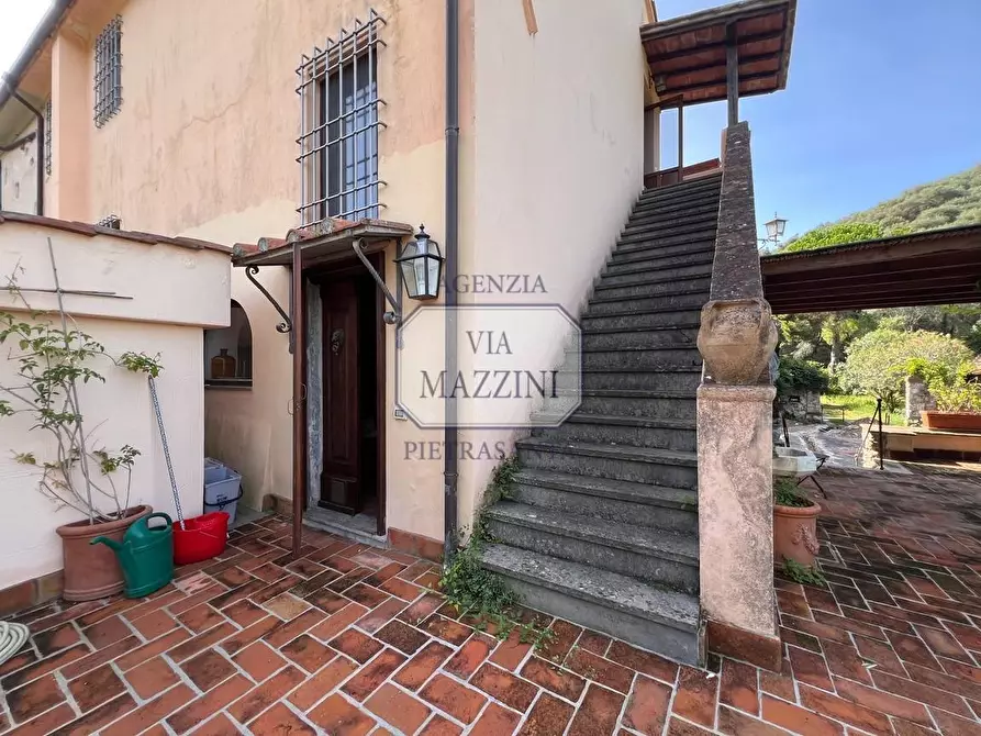 Immagine 3 di Rustico / casale in vendita  a Pietrasanta