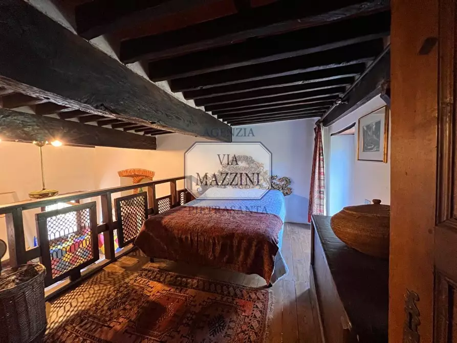 Immagine 12 di Rustico / casale in vendita  a Pietrasanta