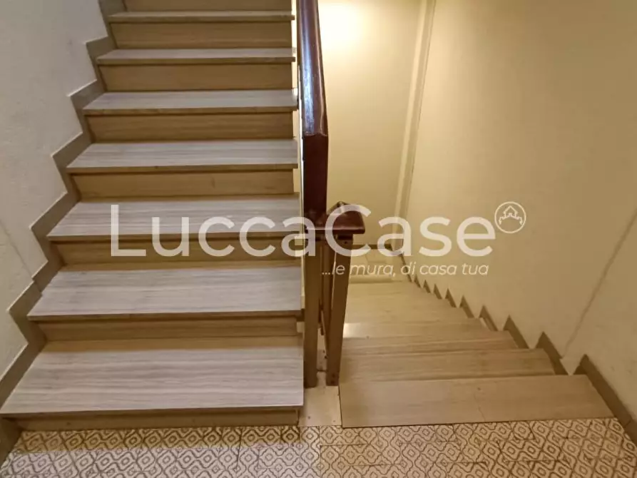 Immagine 17 di Ufficio in affitto  a Porcari