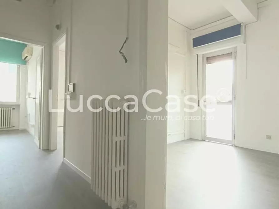 Immagine 1 di Ufficio in affitto  a Porcari