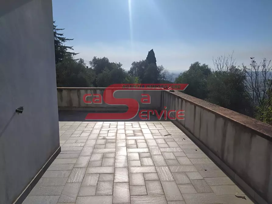 Immagine 18 di Villa in vendita  a Monsummano Terme