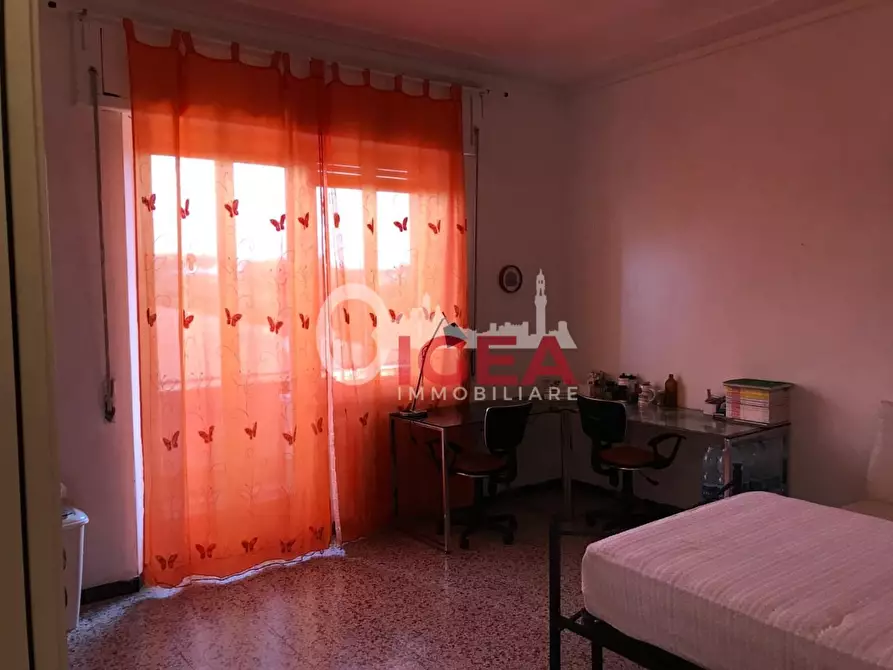 Immagine 17 di Appartamento in vendita  a Siena