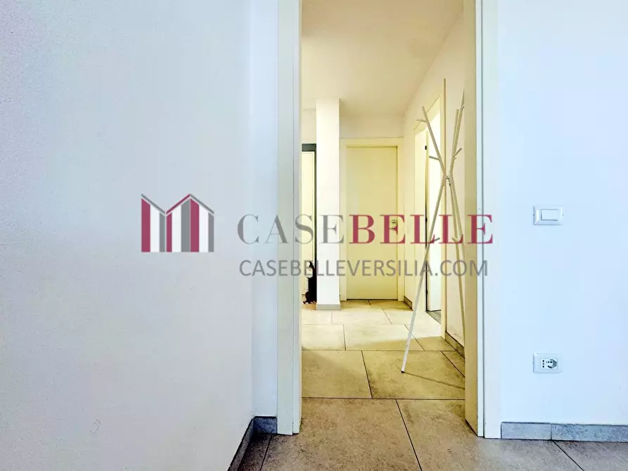 Immagine 16 di Villa in vendita  a Camaiore