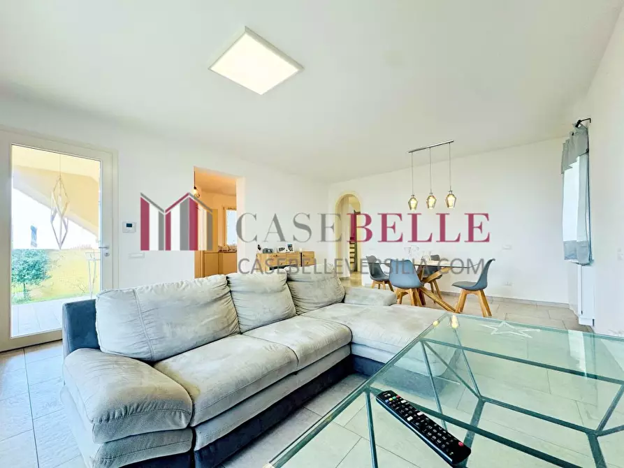 Immagine 4 di Villa in vendita  a Camaiore