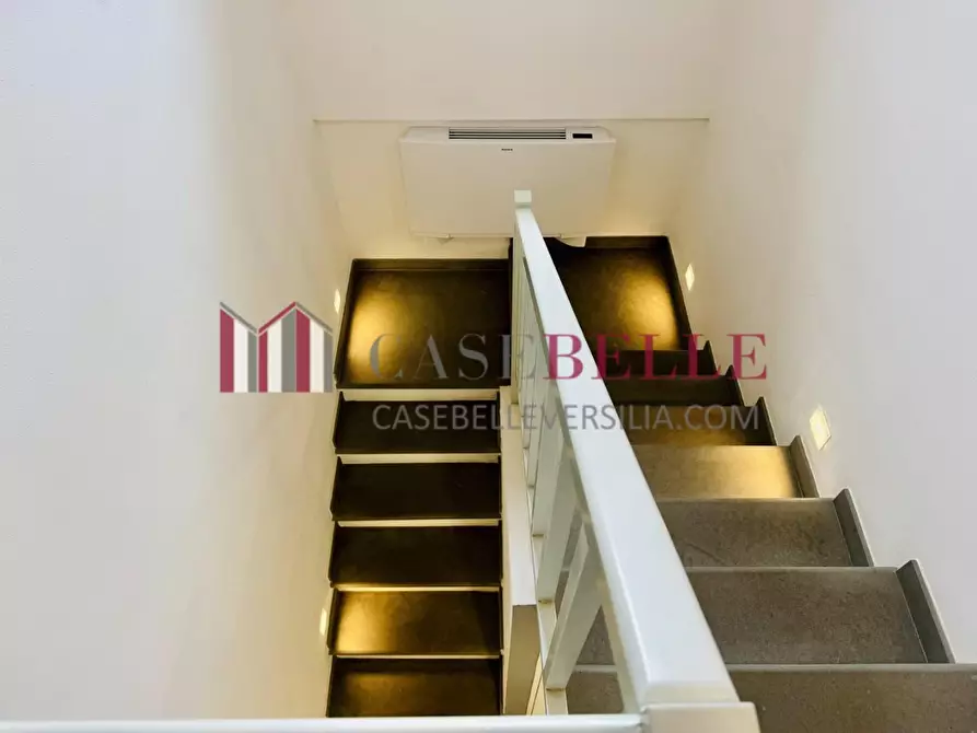 Immagine 50 di Villa in vendita  a Camaiore