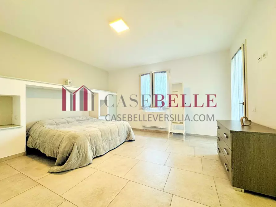 Immagine 40 di Villa in vendita  a Camaiore