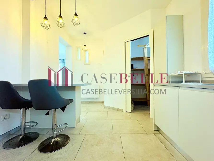 Immagine 14 di Villa in vendita  a Camaiore