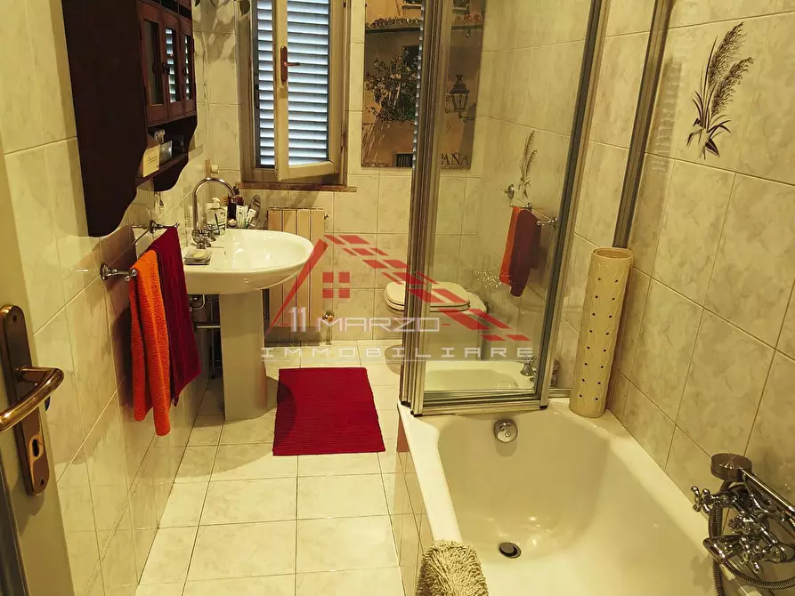 Immagine 28 di Mansarda in vendita  a Pisa