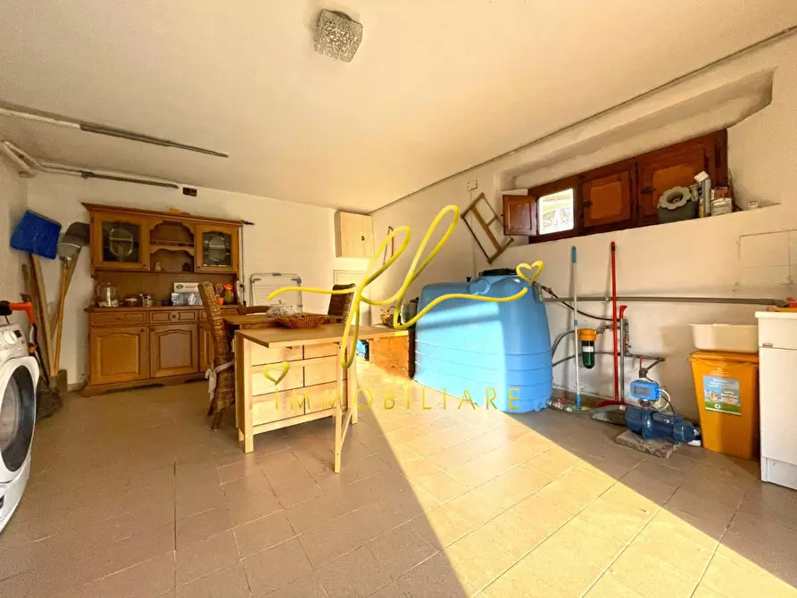 Immagine 18 di Villa in vendita  a Pomarance