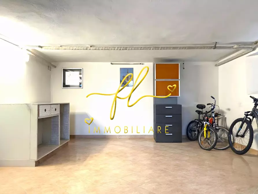 Immagine 23 di Villa in vendita  a Pomarance