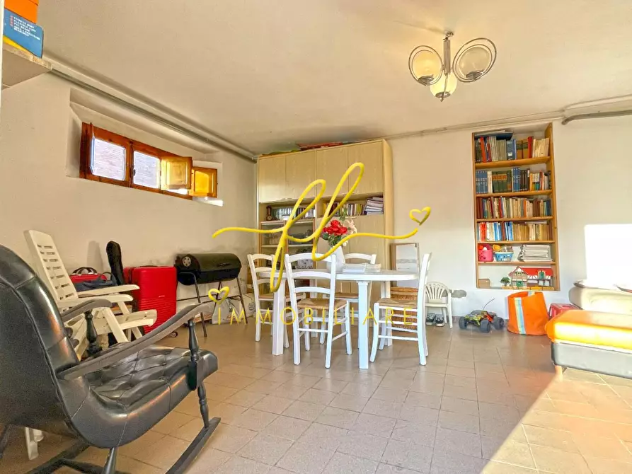 Immagine 21 di Villa in vendita  a Pomarance