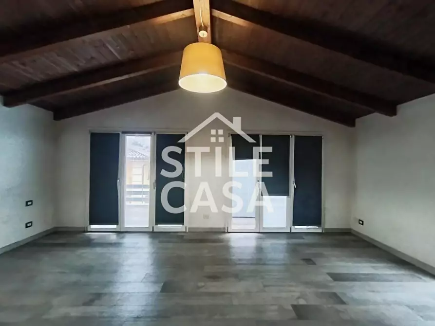 Immagine 1 di Villa in vendita  a Altopascio