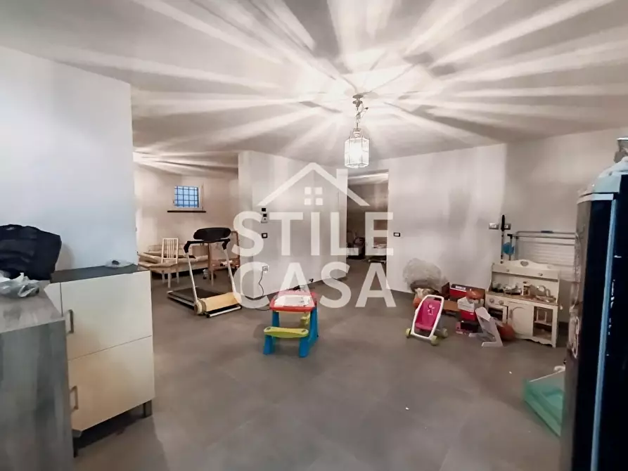 Immagine 40 di Villa in vendita  a Altopascio