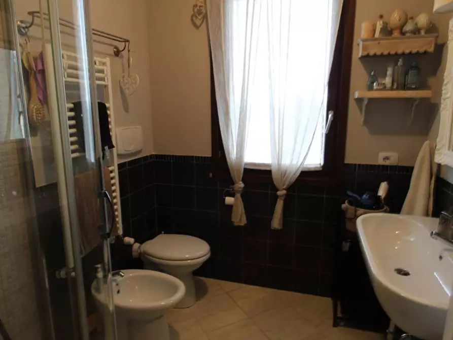 Immagine 11 di Appartamento in vendita  a Casole D'elsa