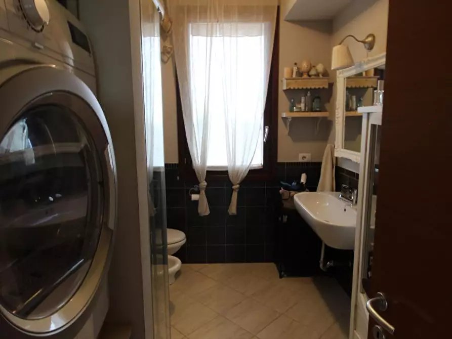 Immagine 9 di Appartamento in vendita  a Casole D'elsa