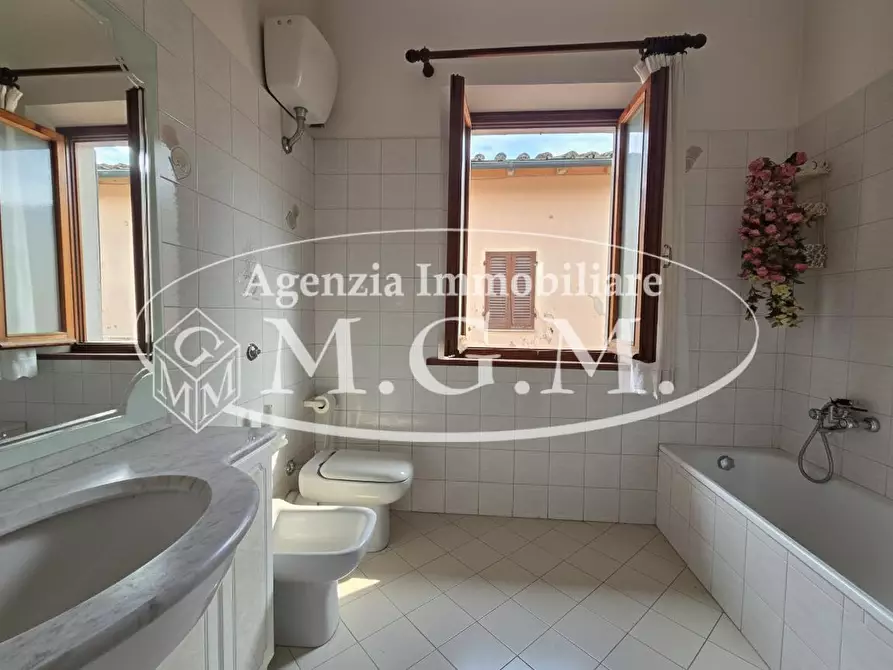 Immagine 19 di Villetta a schiera in vendita  a Castelfranco Di Sotto