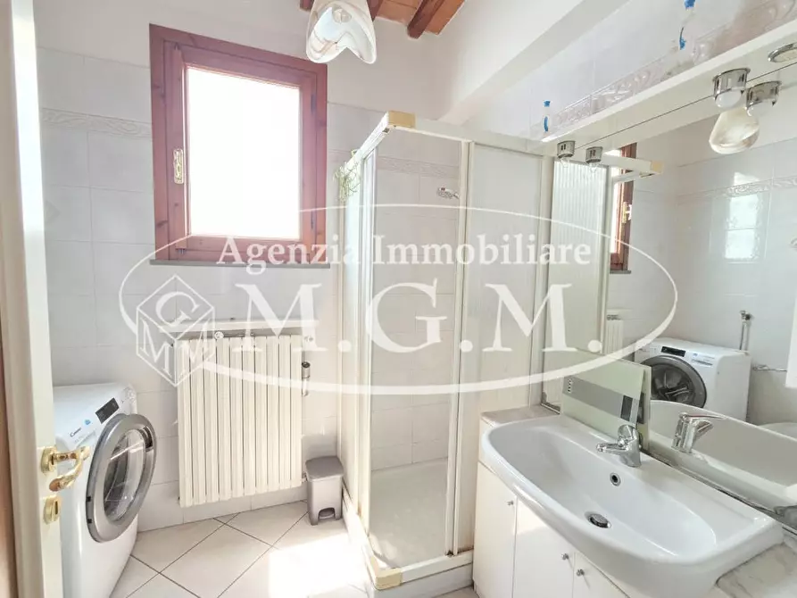 Immagine 12 di Villetta a schiera in vendita  a Castelfranco Di Sotto