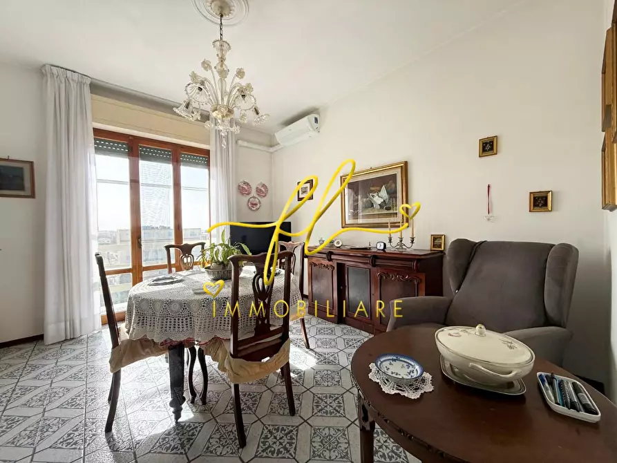 Immagine 10 di Appartamento in vendita  a Cecina