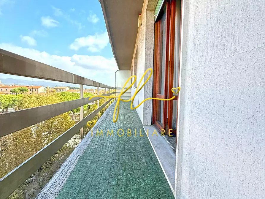 Immagine 12 di Appartamento in vendita  a Cecina