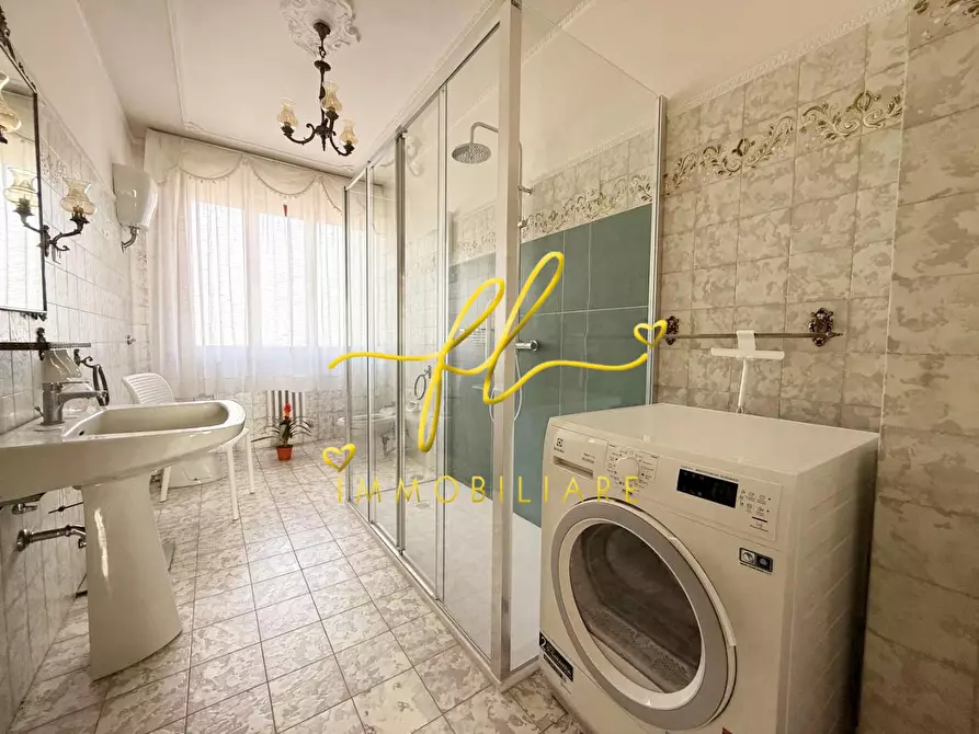 Immagine 26 di Appartamento in vendita  a Cecina