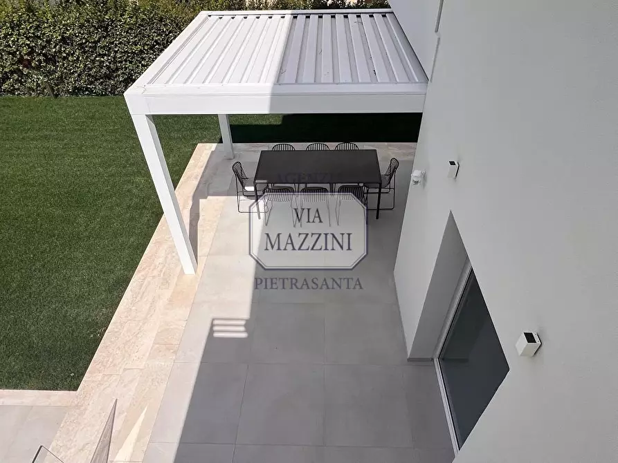 Immagine 25 di Villa in vendita  a Pietrasanta