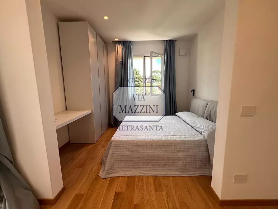 Immagine 28 di Villa in vendita  a Pietrasanta