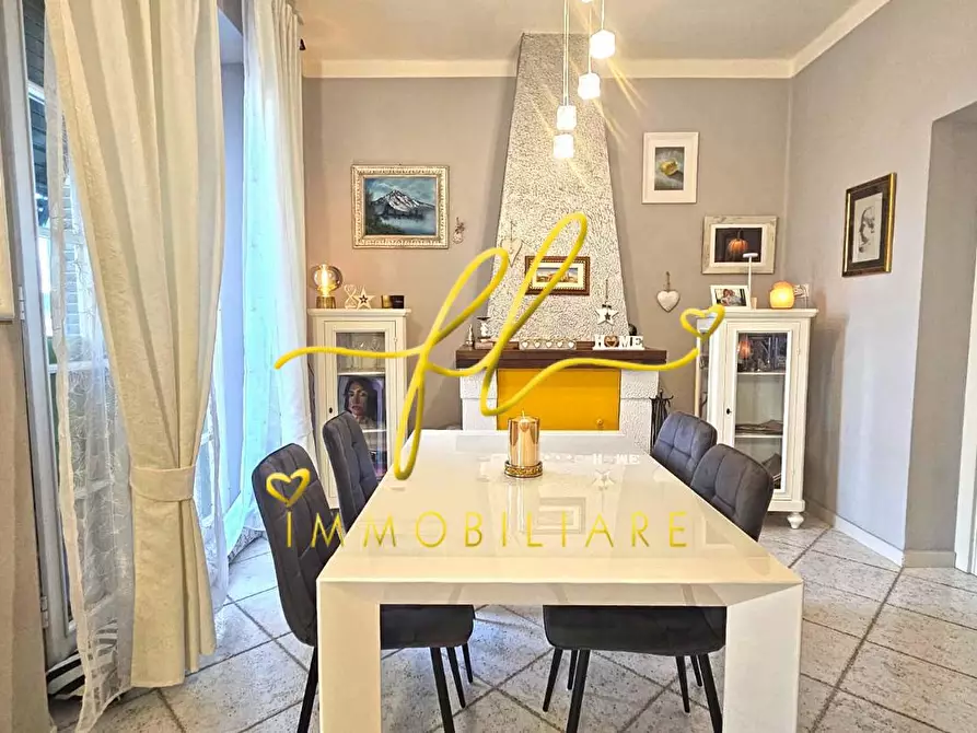 Immagine 4 di Appartamento in vendita  a Rosignano Marittimo