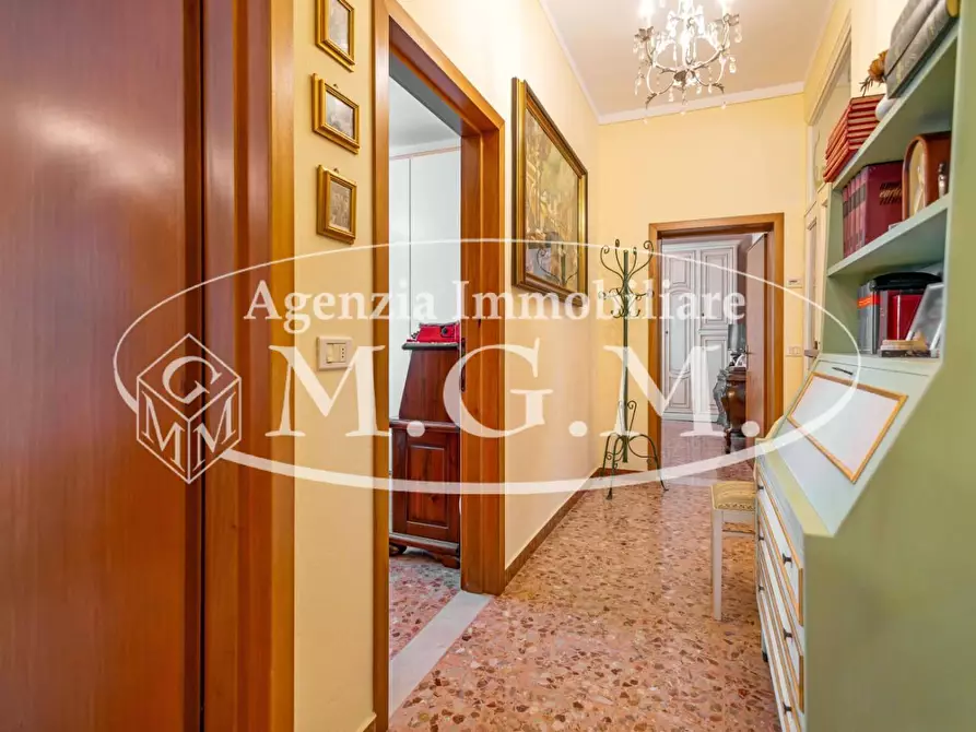 Immagine 12 di Casa indipendente in vendita  a Santa Maria A Monte