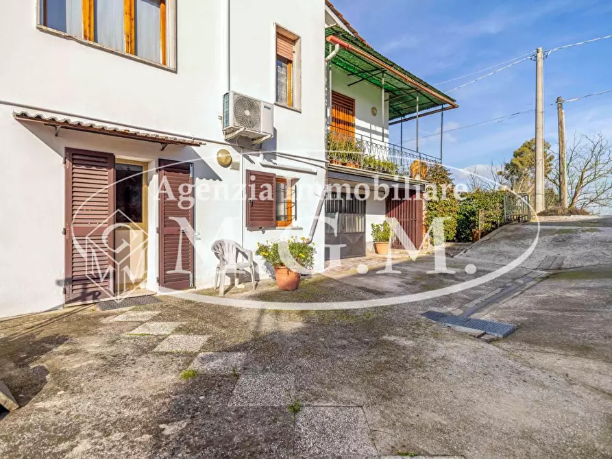 Immagine 23 di Casa indipendente in vendita  a Santa Maria A Monte